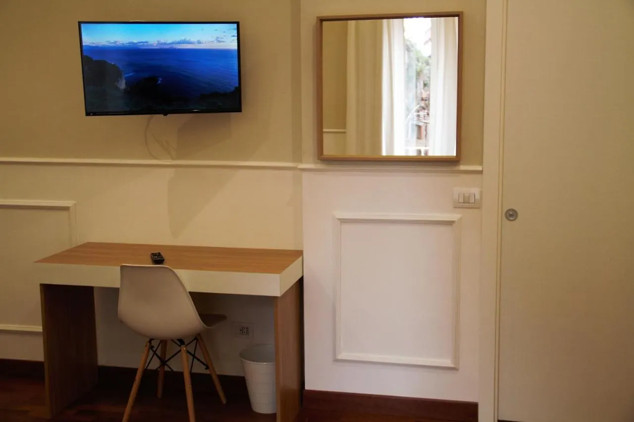Mamo Al Museo Bed & Breakfast Naples
